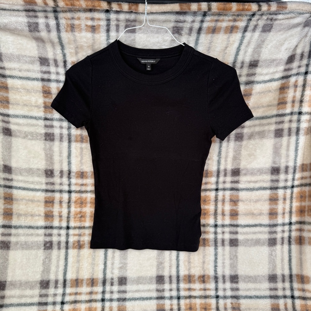Banana Republic Classic Black Short Sleeve Tee #111